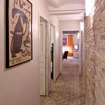 Flateli Jaume Fabra Apartment